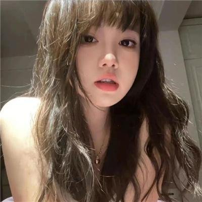 采蘑菇的夫妻